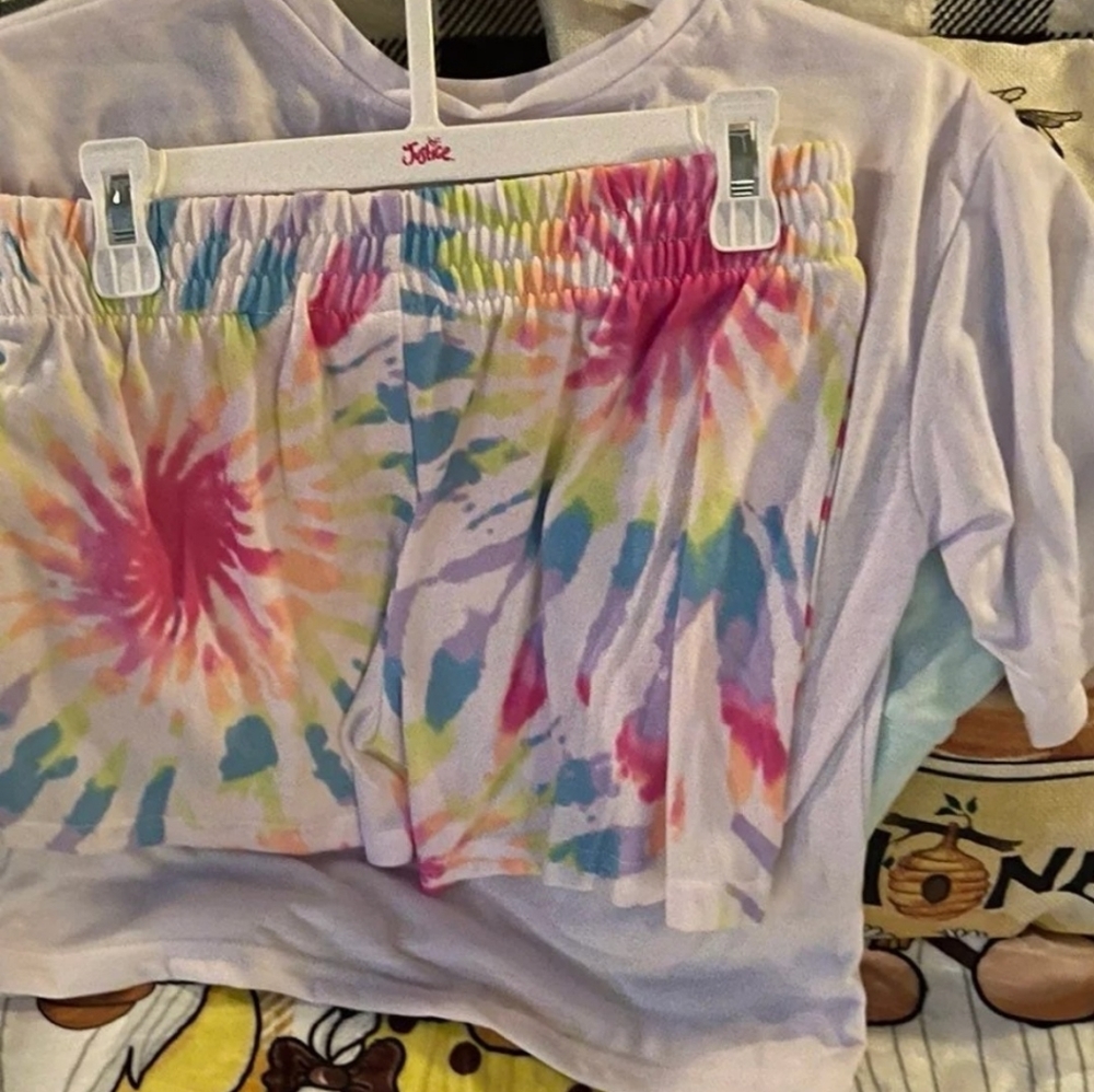 Short set - Picture 2 of 2